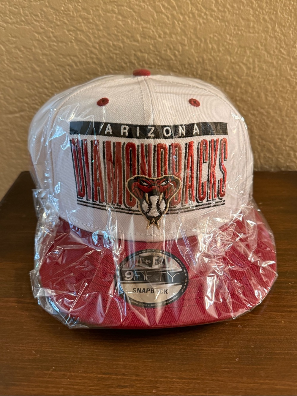 New Era Arizona Diamondbacks White and Red Snapback Cap